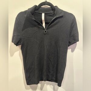Lululemon women’s sweater